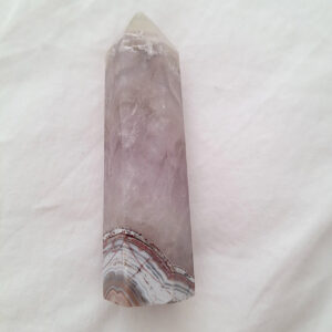 Amethyst agate Tower 63 gm 8 cm