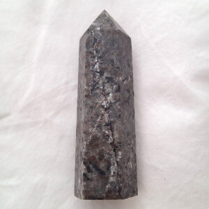 Yooperlite tower, Approx 8 cm UV 83