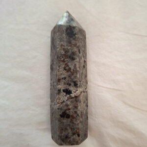 Yooperlite tower, Approx 8 cm UV 56gm