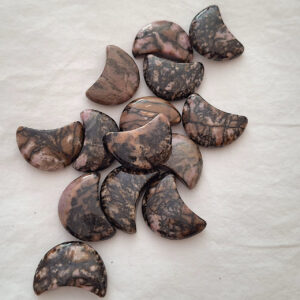 Rhodonite Moon, 12cm
