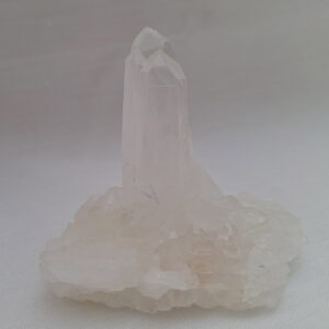 Quartz Crystal Cluster 120 gm 6 x 3cm