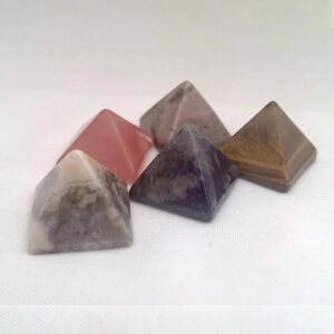PYRAMIDS VARIOUS 20 MM BASE