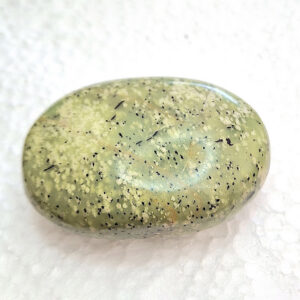 Yellow Serpentine Heart 130gm