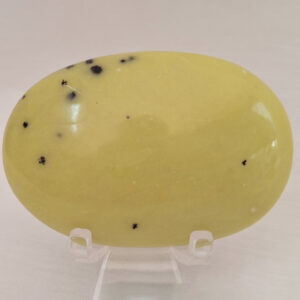Yellow Serpentine Palm Stone 85gm